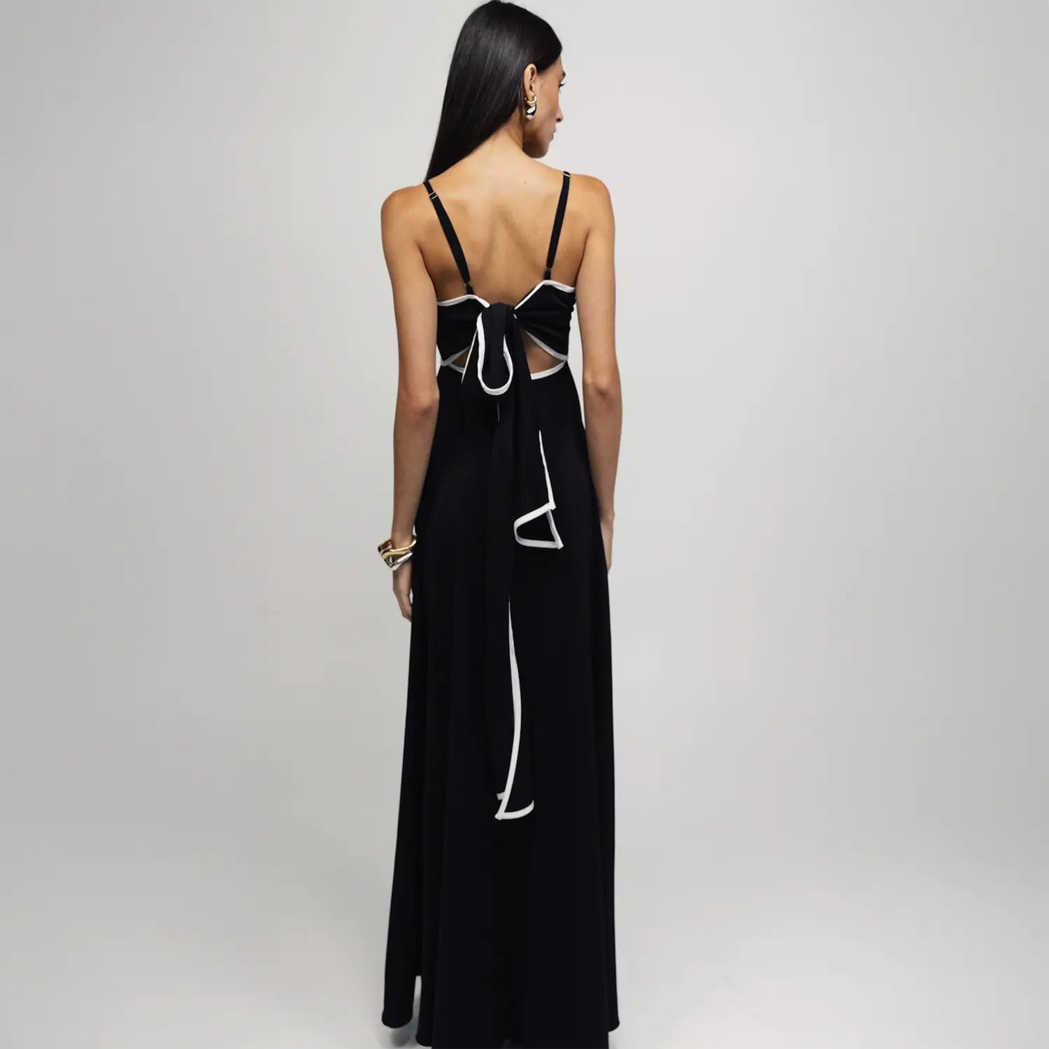 Vestido Maxi Preto com Contorno - Mirage