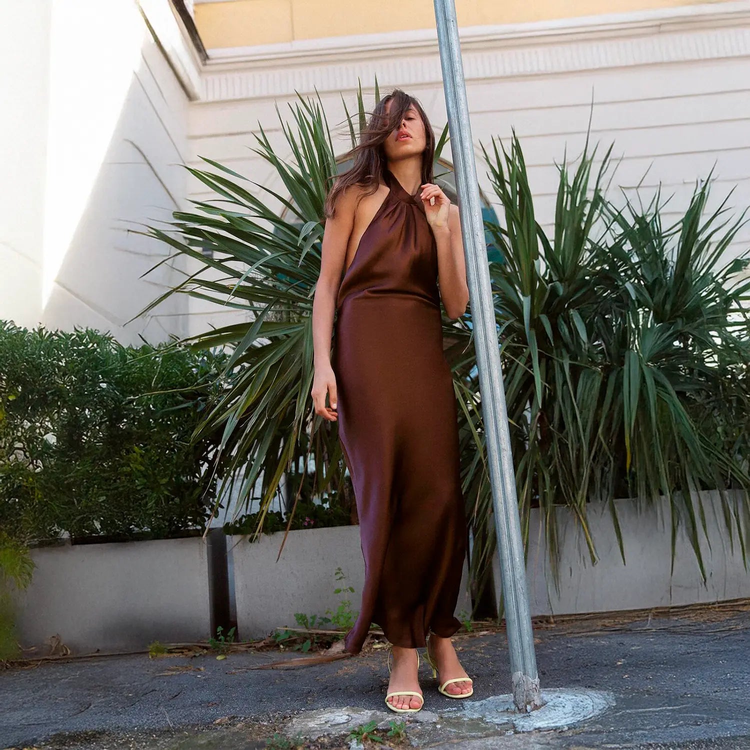 Vestido Longo Elegante - Eclipse